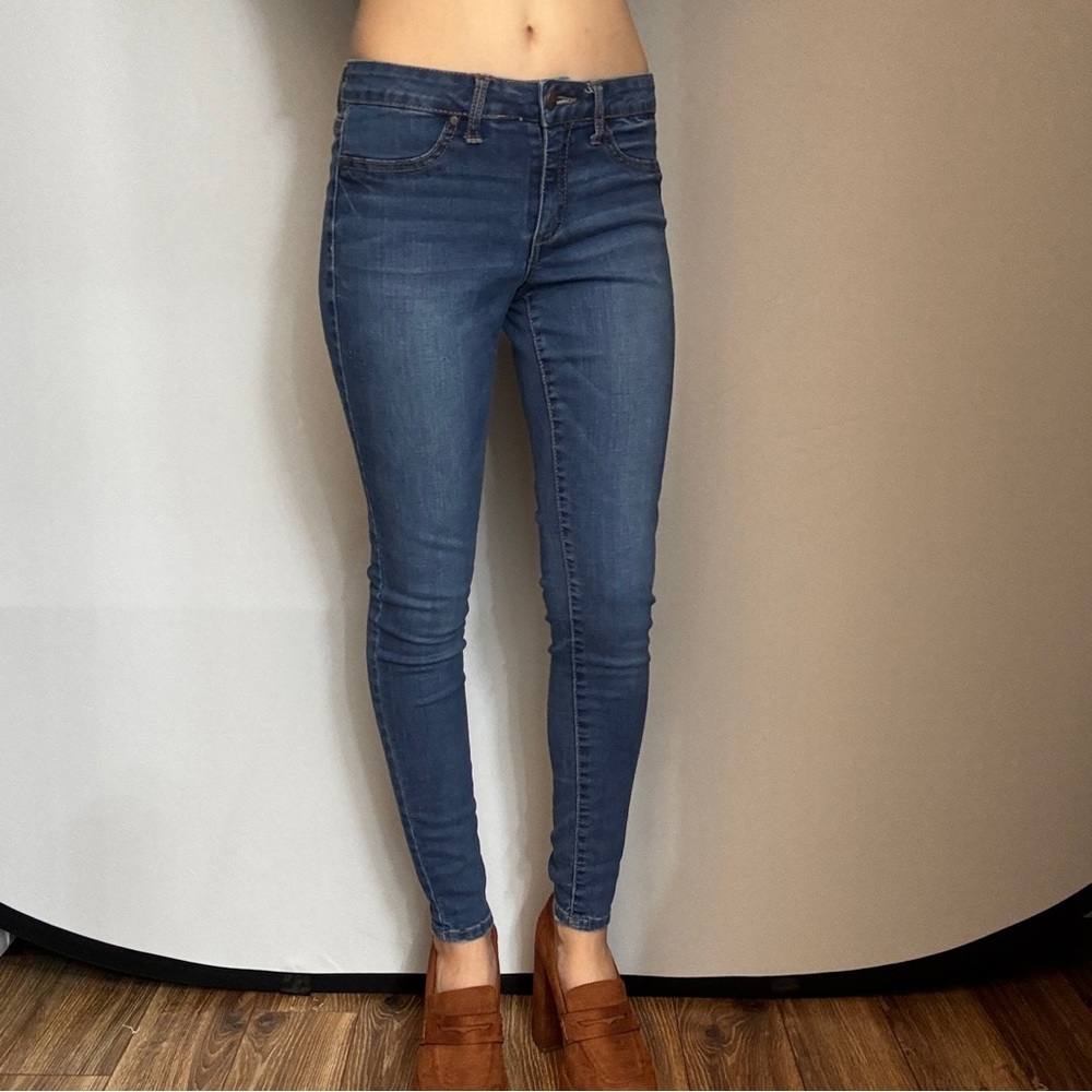 RSQ Jeans Size 5 28x27 Miami Jeggings